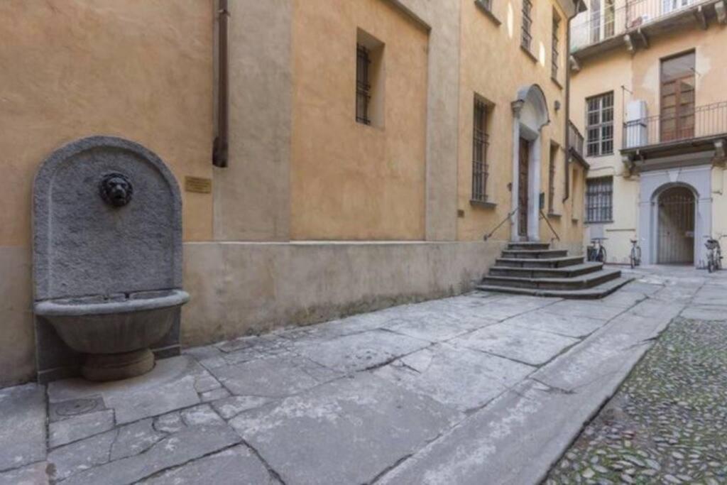 トリノIl Balconcino Del Centro Storicoアパートメント エクステリア 写真