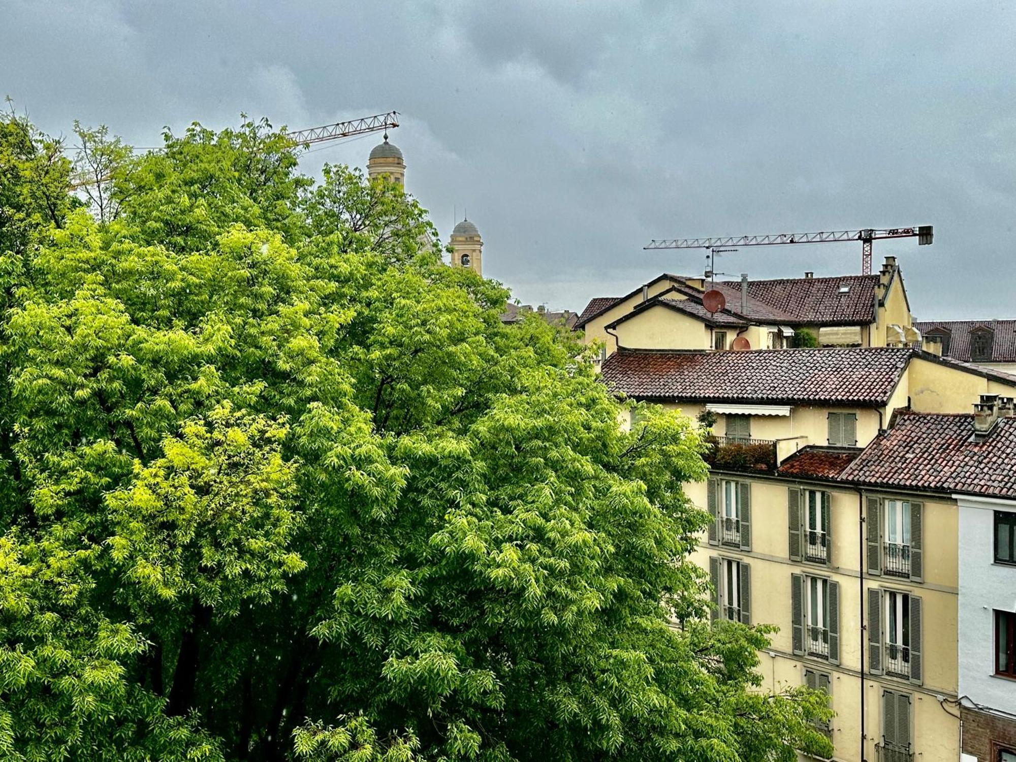 トリノIl Balconcino Del Centro Storicoアパートメント エクステリア 写真