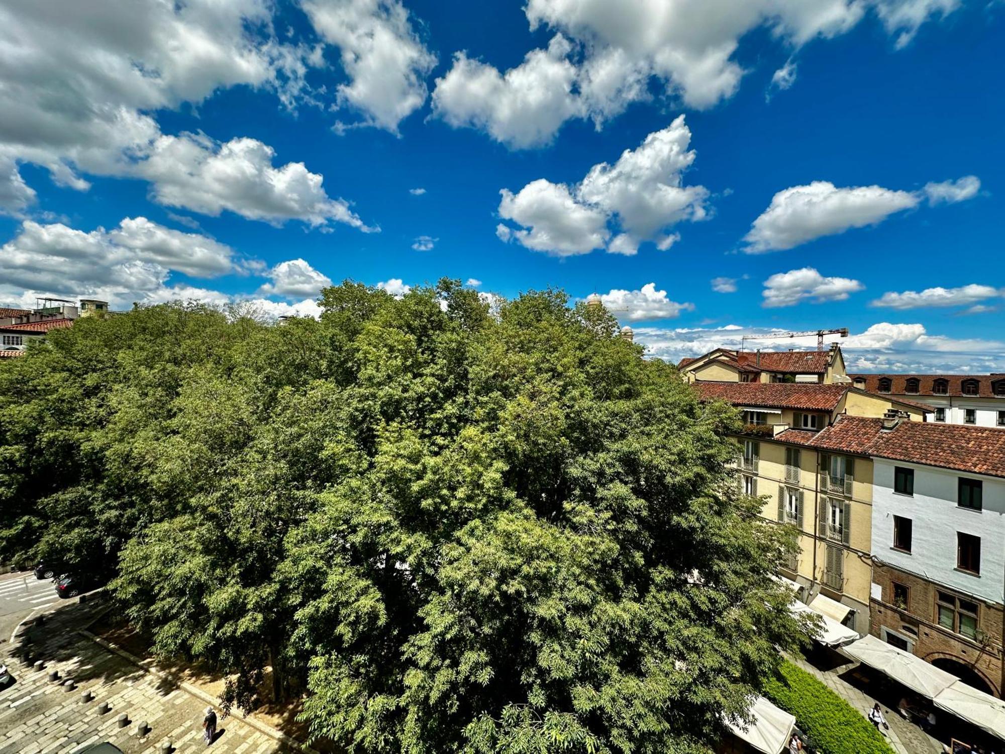 トリノIl Balconcino Del Centro Storicoアパートメント エクステリア 写真